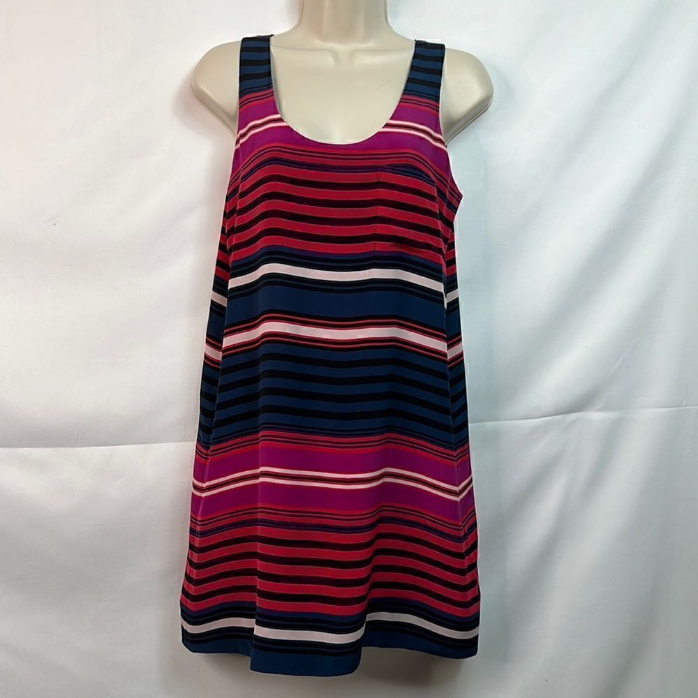 Joie pink and blue striped silk v-neck dress Size XXS. EUC